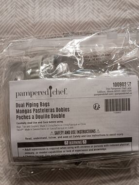 Pampered Chef Dual Piping Bags